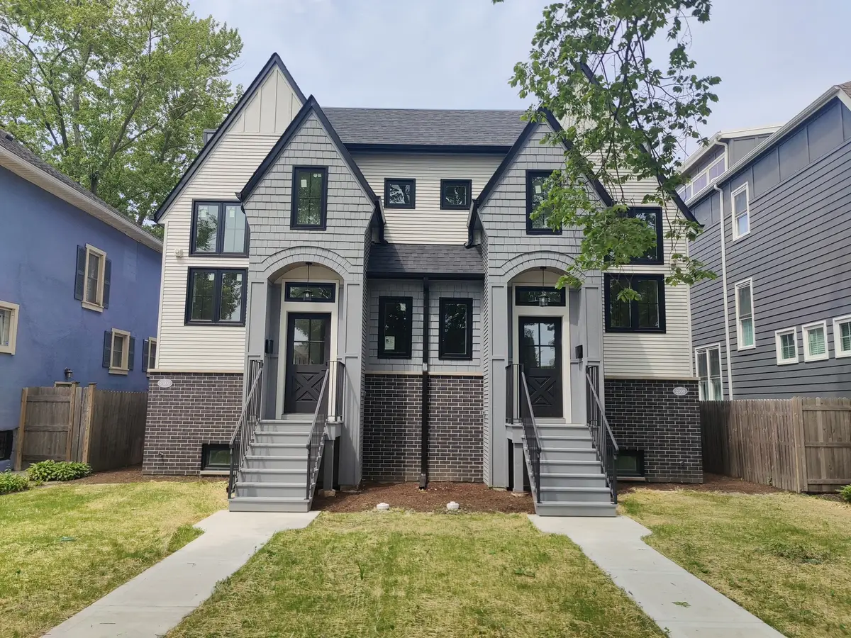 2106 Darrow Avenue, Evanston, IL 60201 - #1