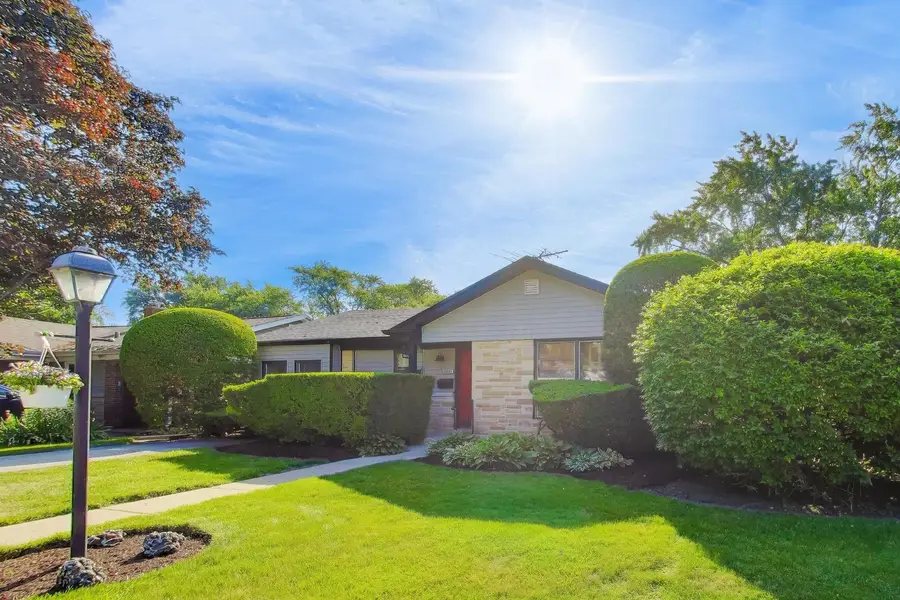 8631 E Prairie Road, Skokie, IL 60076 - #2