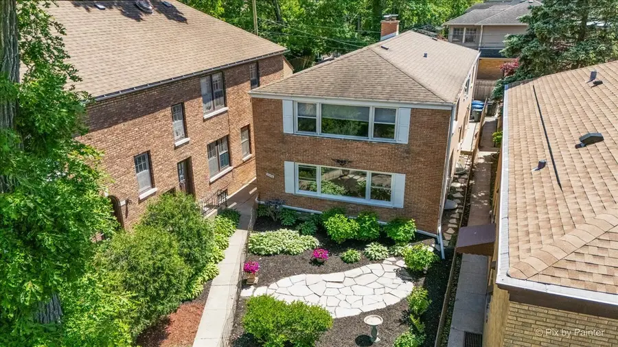 3046 Central Street, Evanston, IL 60201 - #3