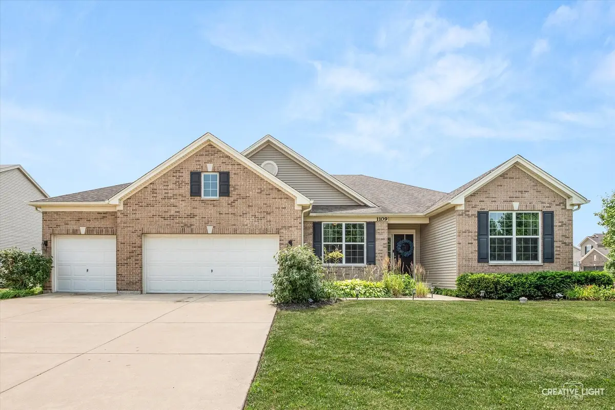 1109 Highland Drive, Shorewood, IL 60404 - #1