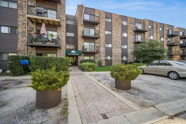 8970 N Parkside Avenue #104, Des Plaines, IL 60016