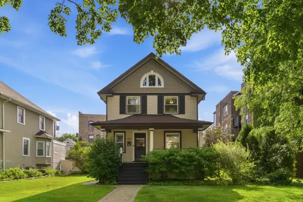 840 S Humphrey Avenue, Oak Park, IL 60304