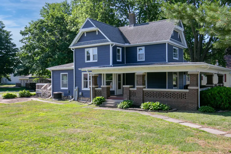 302 S Washington Street, Joy, IL 61260 - #3