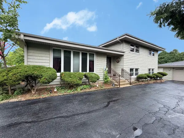 1406 Taft Avenue, Wheaton, IL 60189