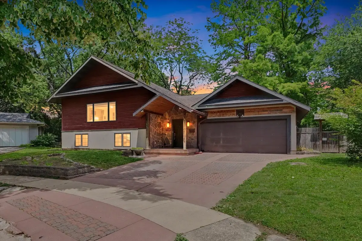 2304 E Shurts Circle, Urbana, IL 61801 - #1