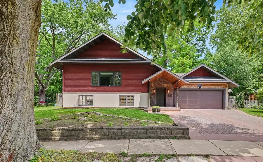 2304 E Shurts Circle, Urbana, IL 61801 - #2