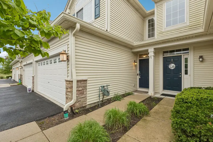 725 S Jade Lane, Round Lake, IL 60073 - #2