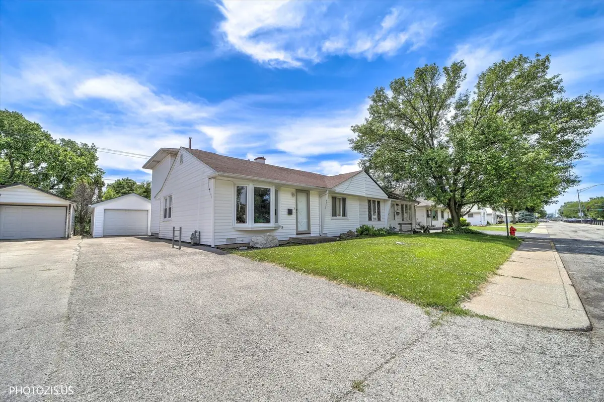4231 Southwest Highway, Hometown, IL 60456 - #1