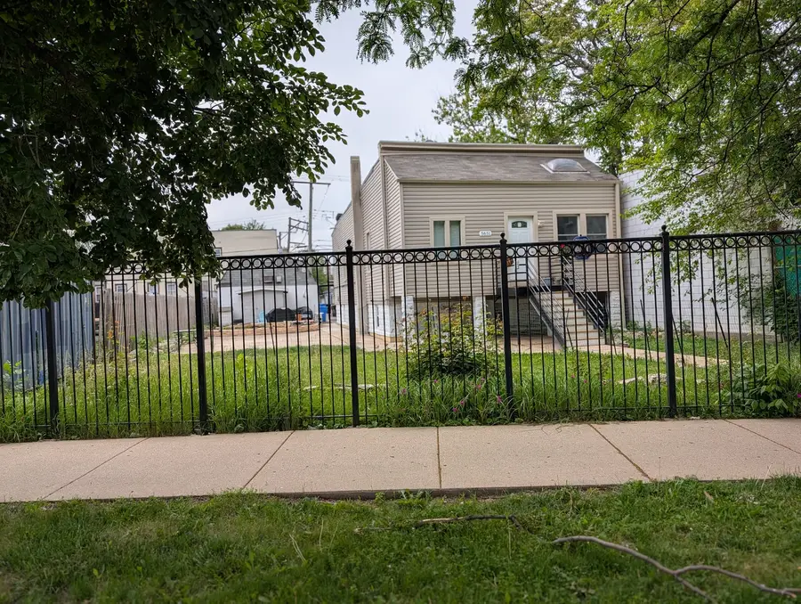 5651 W Grand Avenue, Chicago, IL 60639 - #3