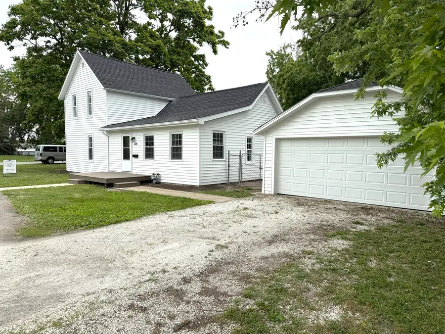409 E Chestnut Street, Paxton, IL 60957 - #2