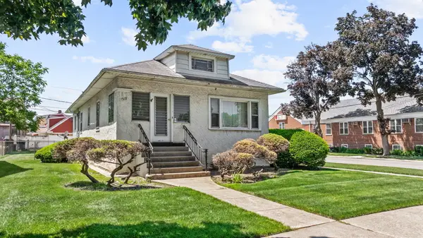 1218 N 18th Avenue, Melrose Park, IL 60160