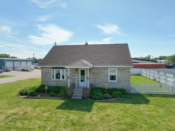 Address Withheld By Seller, Elburn, IL 60119