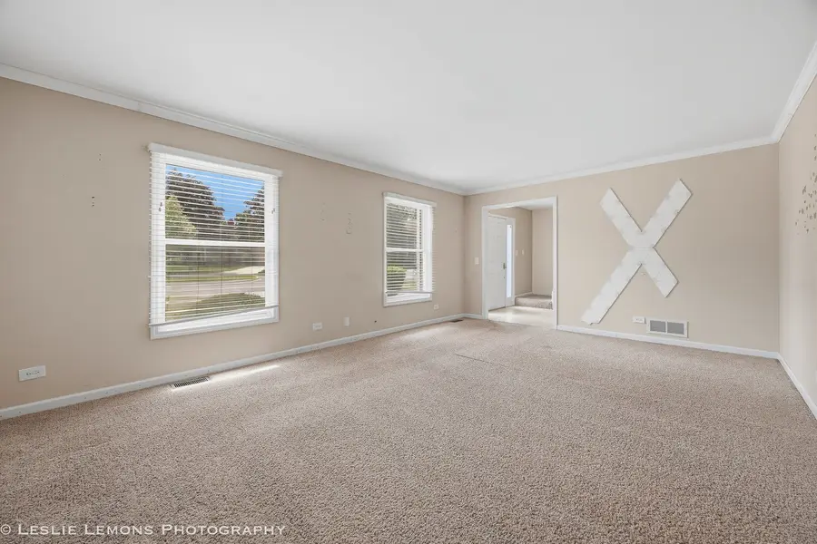 859 Evergreen Avenue, Glen Ellyn, IL 60137 - #3