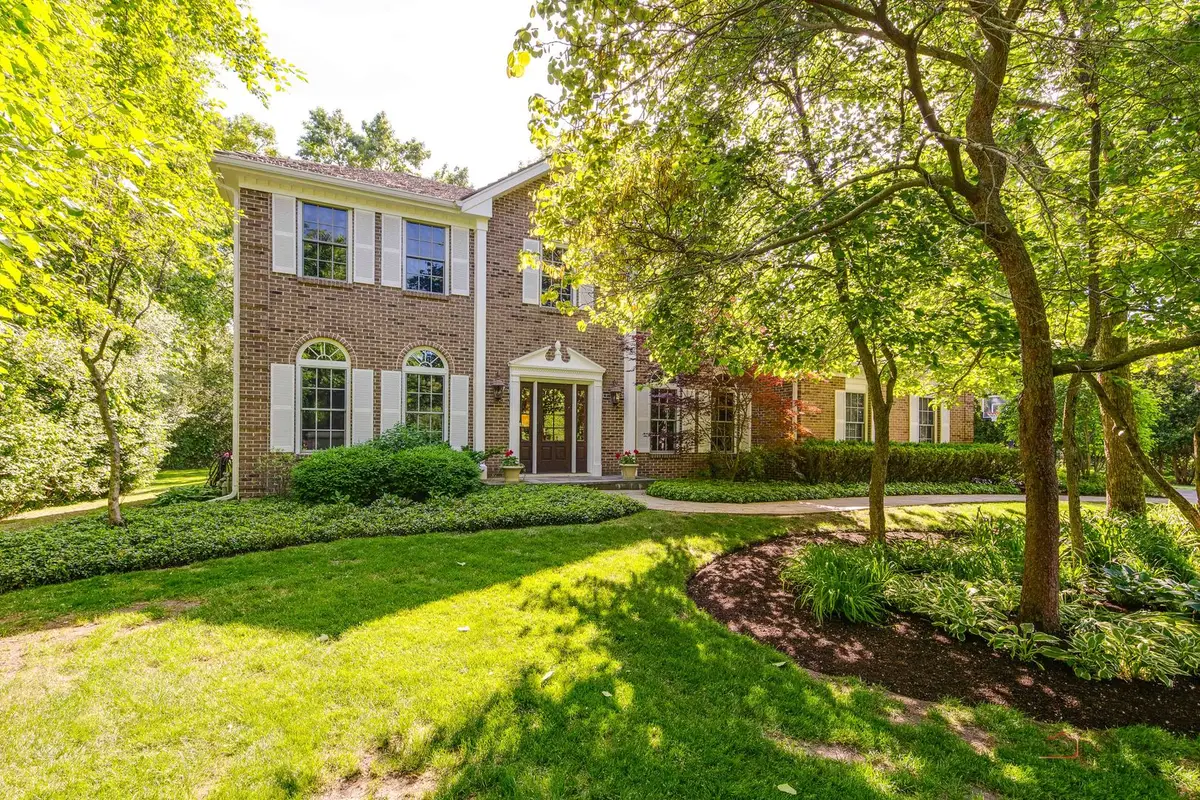 2145 Kenton Lane, Libertyville, IL 60048 - #1