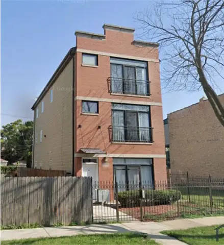4116 W Congress Parkway #2, Chicago, IL 60624