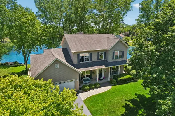 605 Tulip Circle, Island Lake, IL 60042