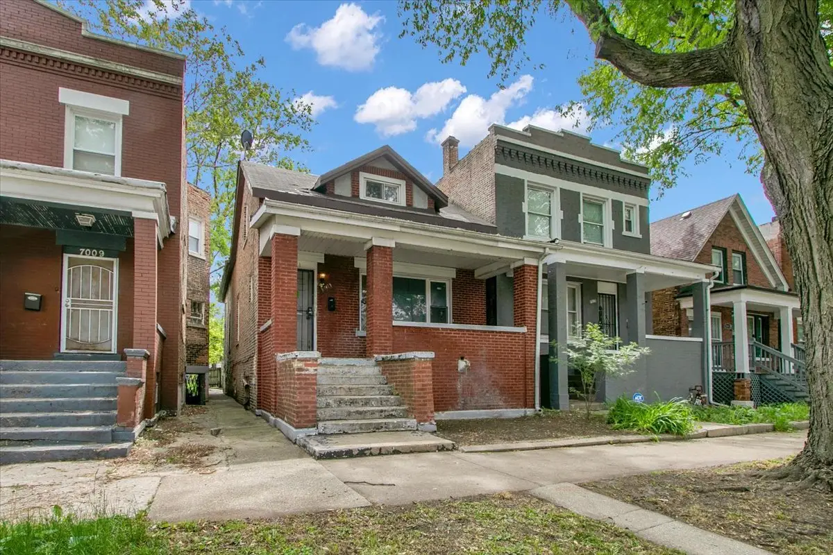 7011 S Calumet Avenue, Chicago, IL 60637 - #1