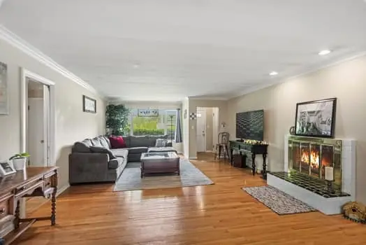 3 Dole Avenue, Crystal Lake, IL 60014 - #3