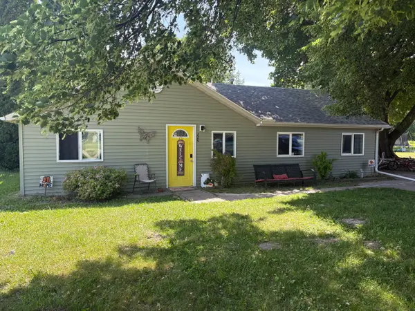 226 14th Street, Rapids City, IL 61278