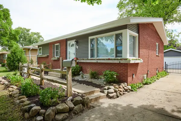611 N Elmhurst Avenue, Mount Prospect, IL 60056