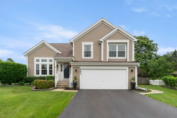 1985 Rochelle Court, Wheeling, IL 60090