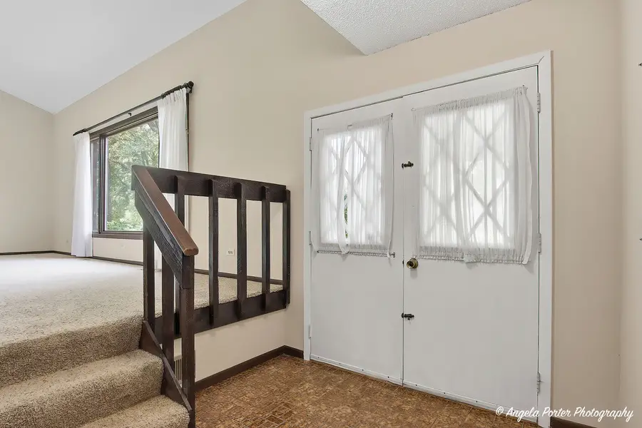 4718 Lake Dawnwood Drive, McHenry, IL 60051 - #2