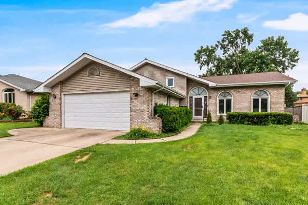 891 Young Street, Lemont, IL 60439