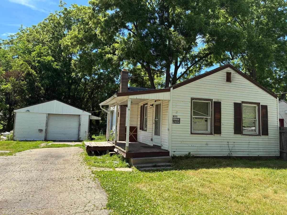 605 Garver Avenue, Rockford, IL 61102 - #1