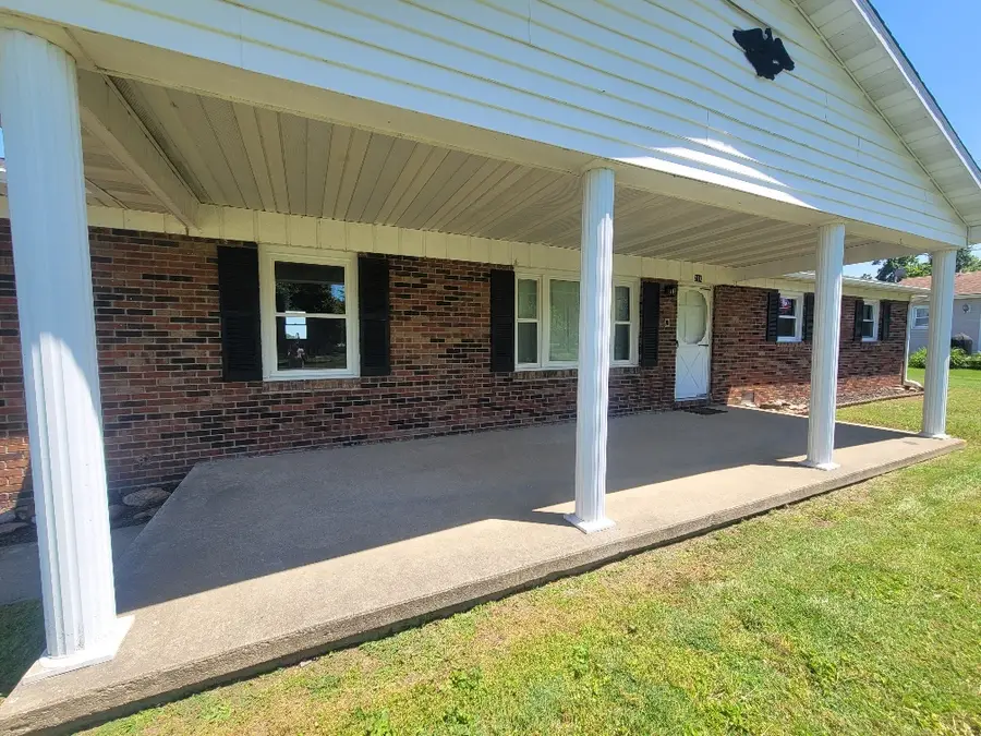 210 Brockett Street, Enfield, IL 62835 - #3