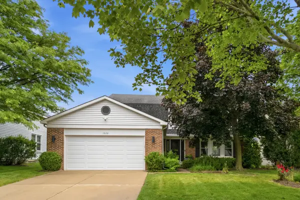 1022 Hobson Drive, Buffalo Grove, IL 60089