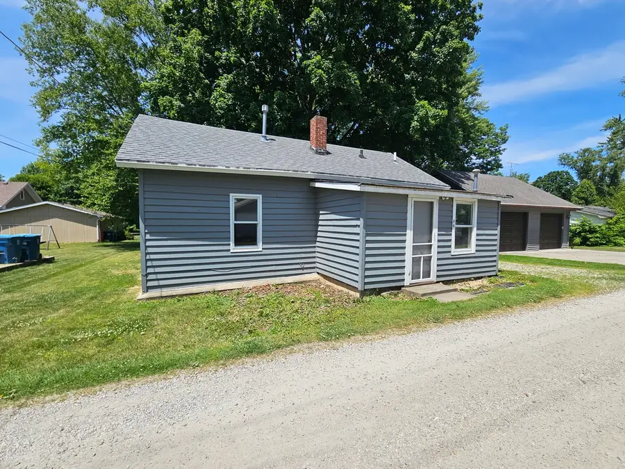 44 1/2 N Market Street, Momence, IL 60954 - #2