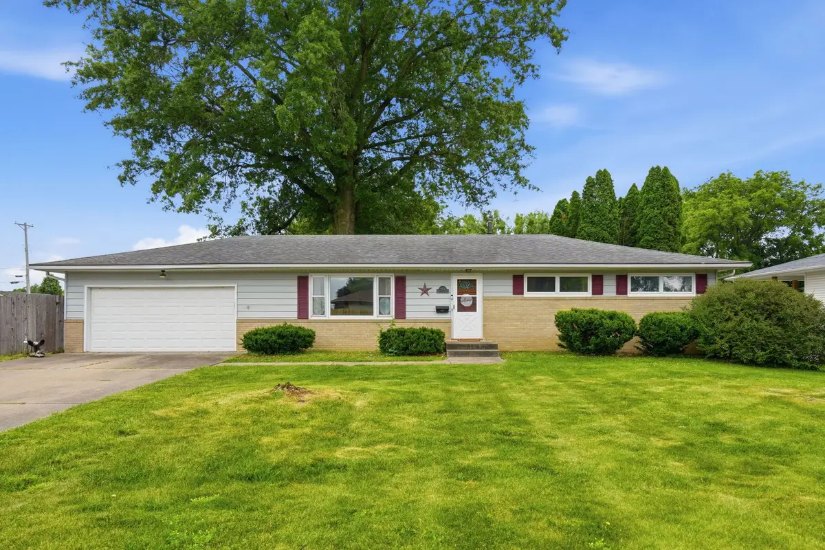 402 Bruce Avenue, Milan, IL 61264 - #1