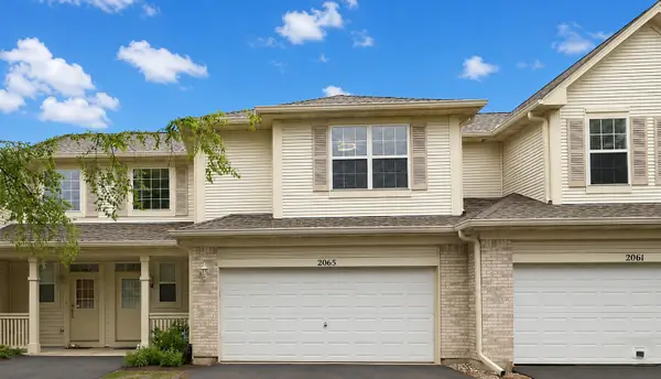 2065 Sunrise Circle #2065, Aurora, IL 60503