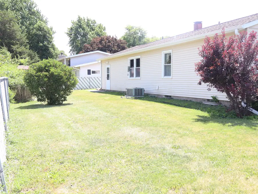 312 Dixon Street, Streator, IL 61364 - #3