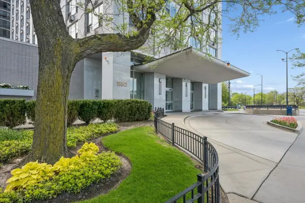1550 N Lake Shore Drive #12A, Chicago, IL 60610