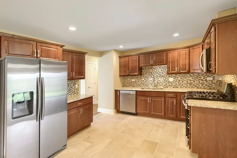 714 Sunset Circle, Streamwood, IL 60107 - #2