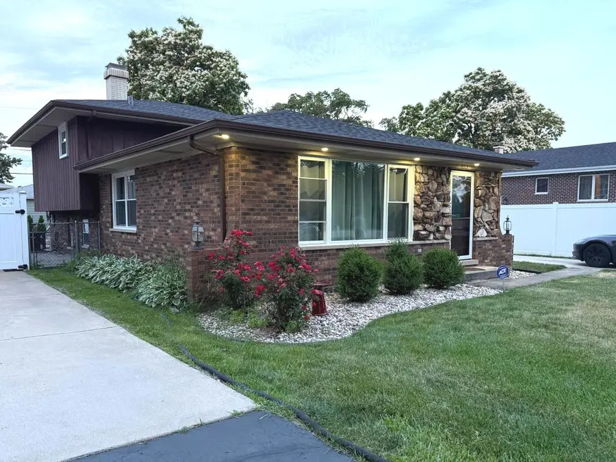 11529 S Laramie Avenue, Alsip, IL 60803 - #3