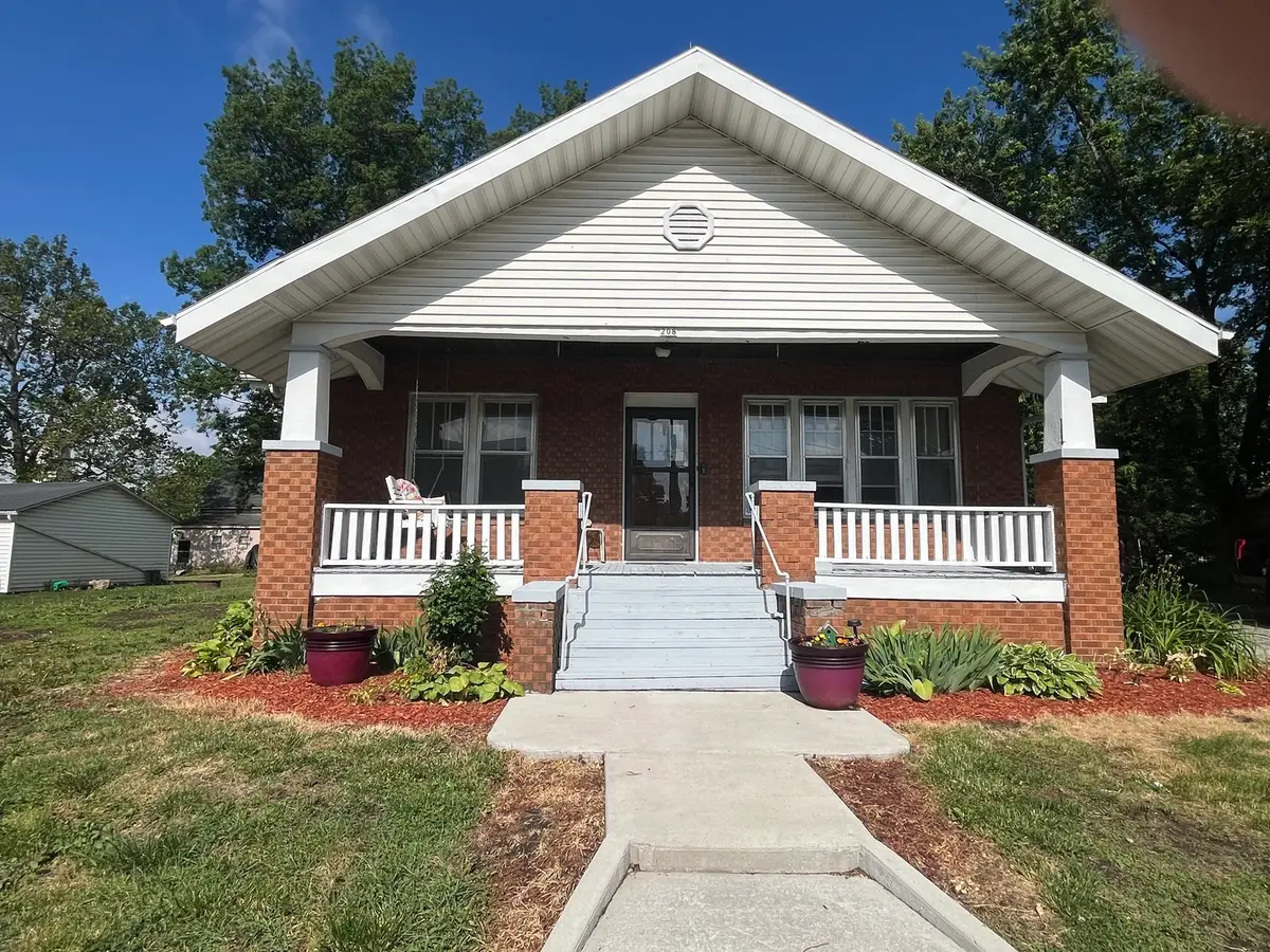 208 S Peoria Street, Bradford, IL 61421 - #1