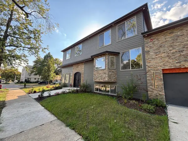 9100 Kenton Avenue, Skokie, IL 60076