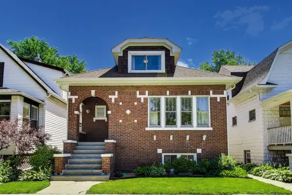 934 Circle Avenue, Forest Park, IL 60130