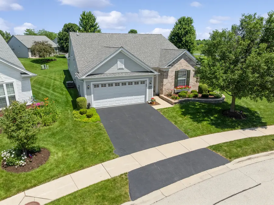 2787 Beacon Point Circle, Elgin, IL 60124 - #2