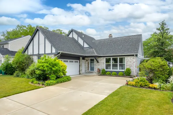 791 Thompson Boulevard, Buffalo Grove, IL 60089