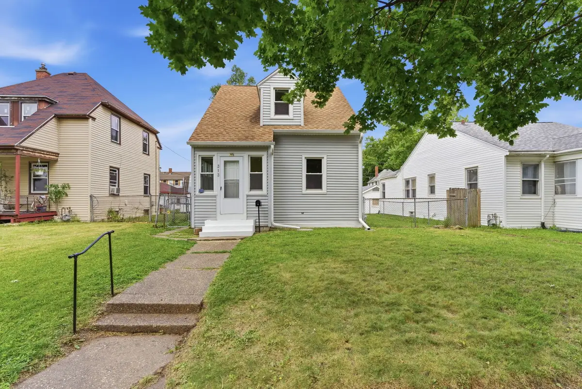 313 S Thornwood Avenue, Davenport, IA 52802 - #1