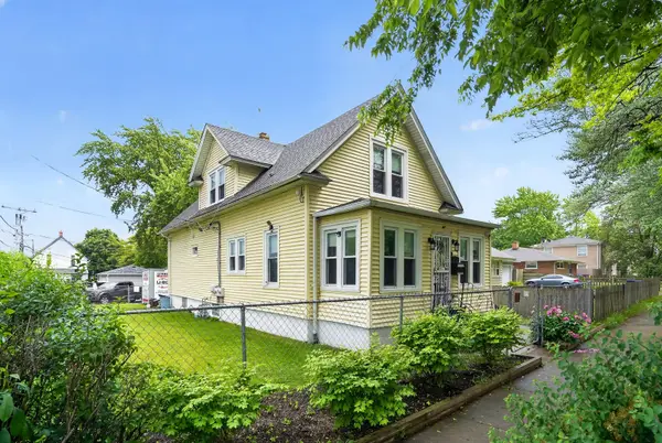 1015 Glenn Drive, North Chicago, IL 60064