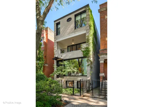1953 N Howe Street, Chicago, IL 60614