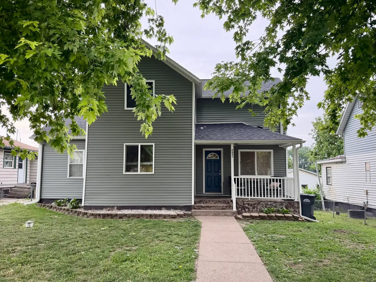 2631 Roosevelt Street, Clinton, IA 52732 - #1
