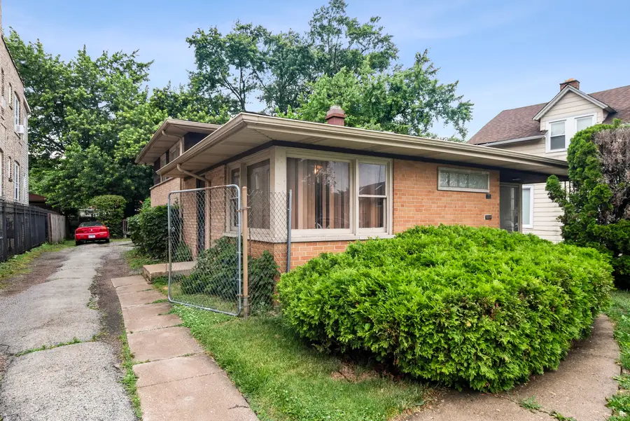 11600 S Hale Avenue, Chicago, IL 60643 - #2