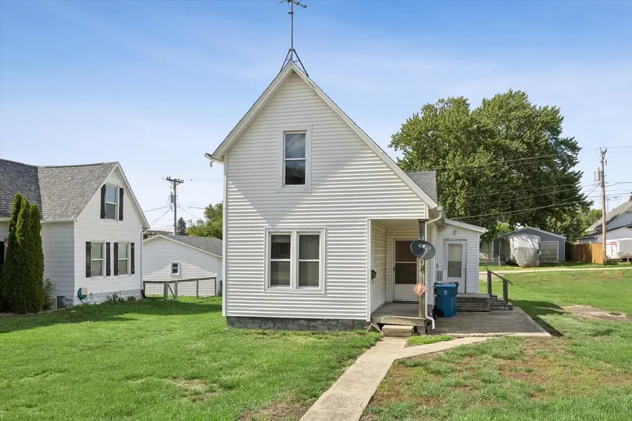 712 10th Street, De Witt, IA 52742 - #2
