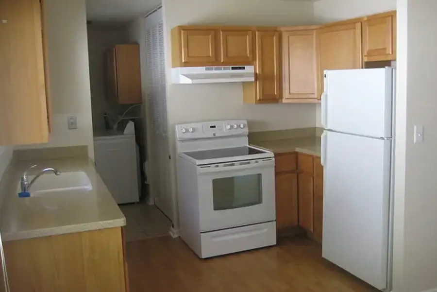 36647 N Streamwood Drive, Gurnee, IL 60031 - #2