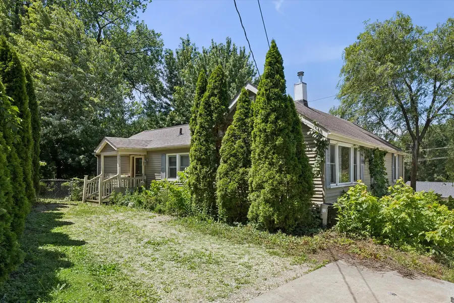 2532 Roberts Street, Bettendorf, IA 52722 - #2